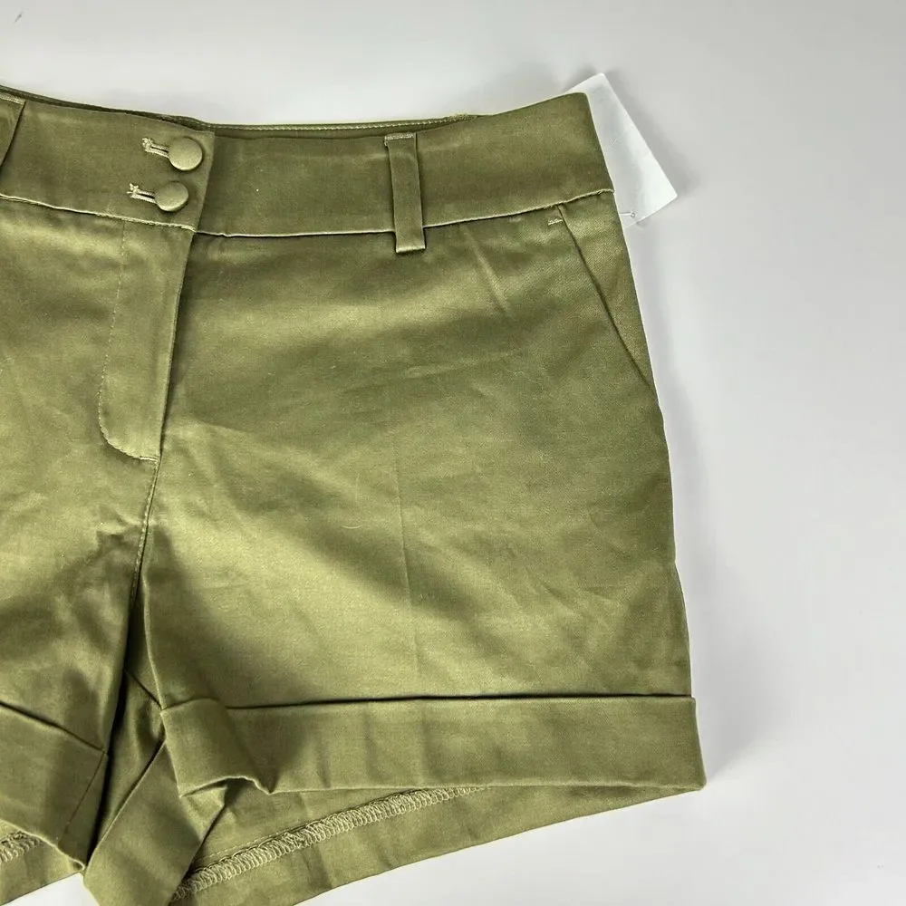 NWT‎ H&M Green Flat Front Zip Fly  Pocket Casual Chino Shorts Women's Size 6